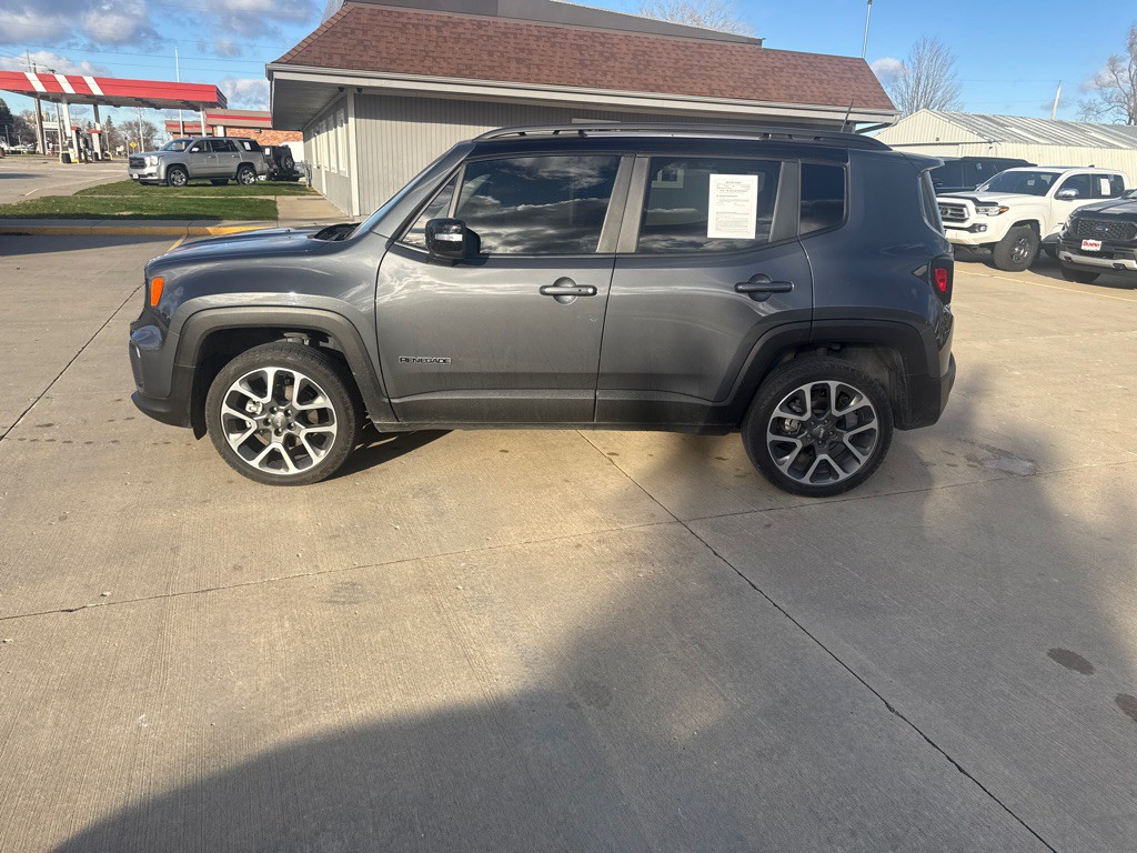 2022 Jeep Renegade Image 2