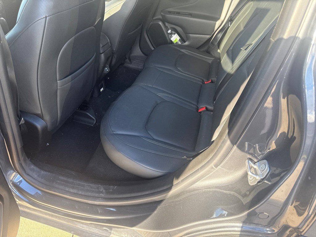 2022 Jeep Renegade Image 14