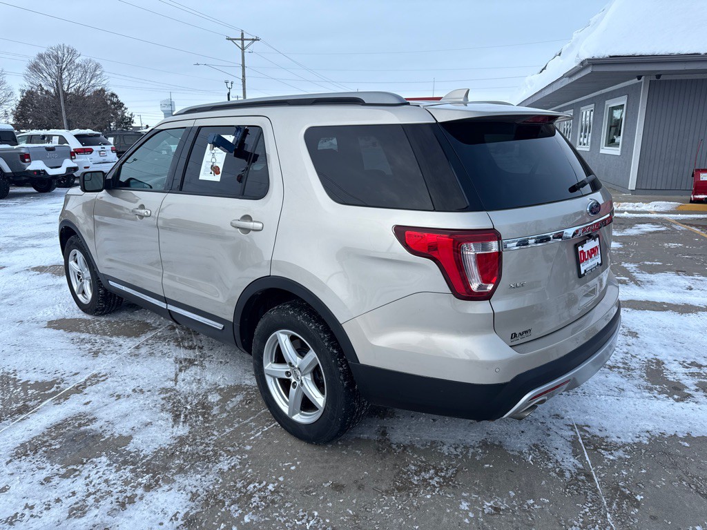 2017 Ford Explorer Image 3