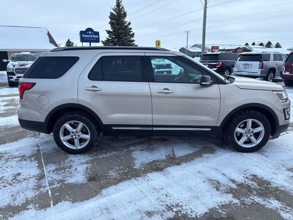 2017 Ford Explorer Image 6