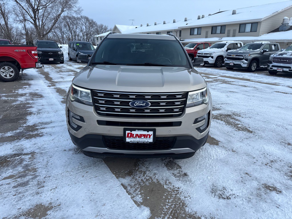 2017 Ford Explorer Image 8