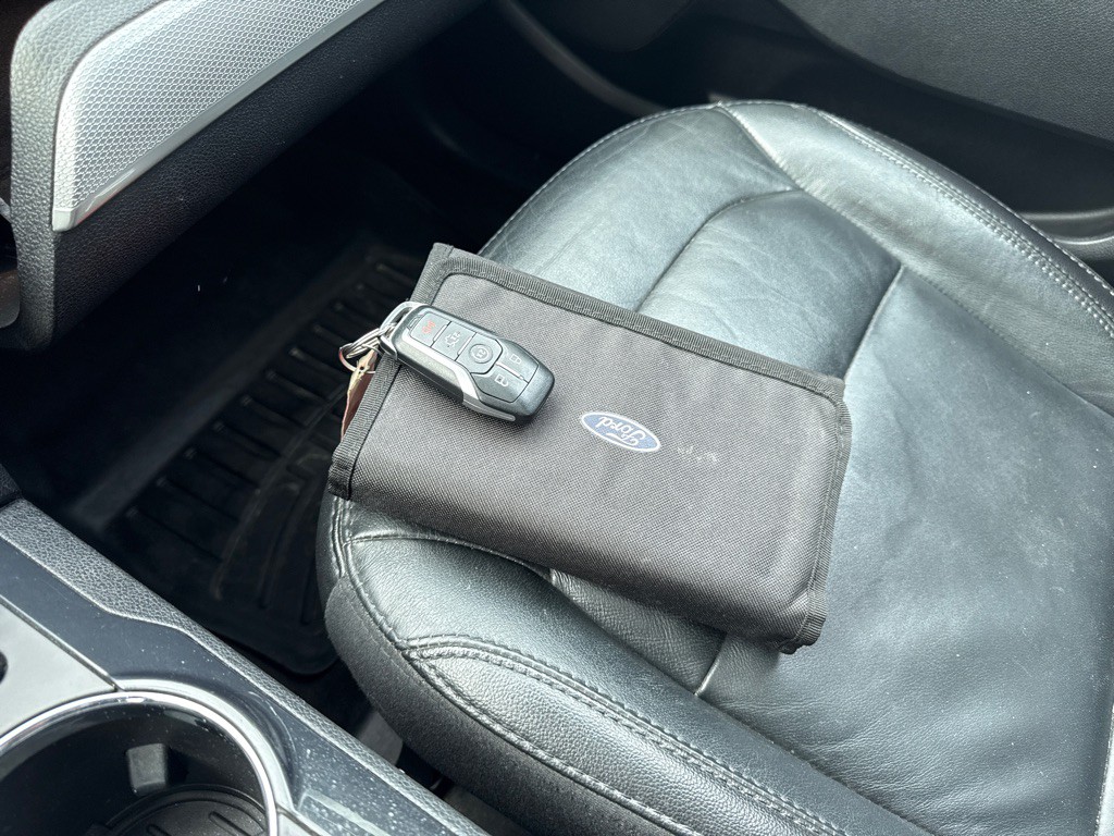 2017 Ford Explorer Image 34