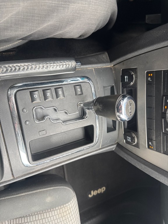 2009 Jeep Grand Cherokee Image 24