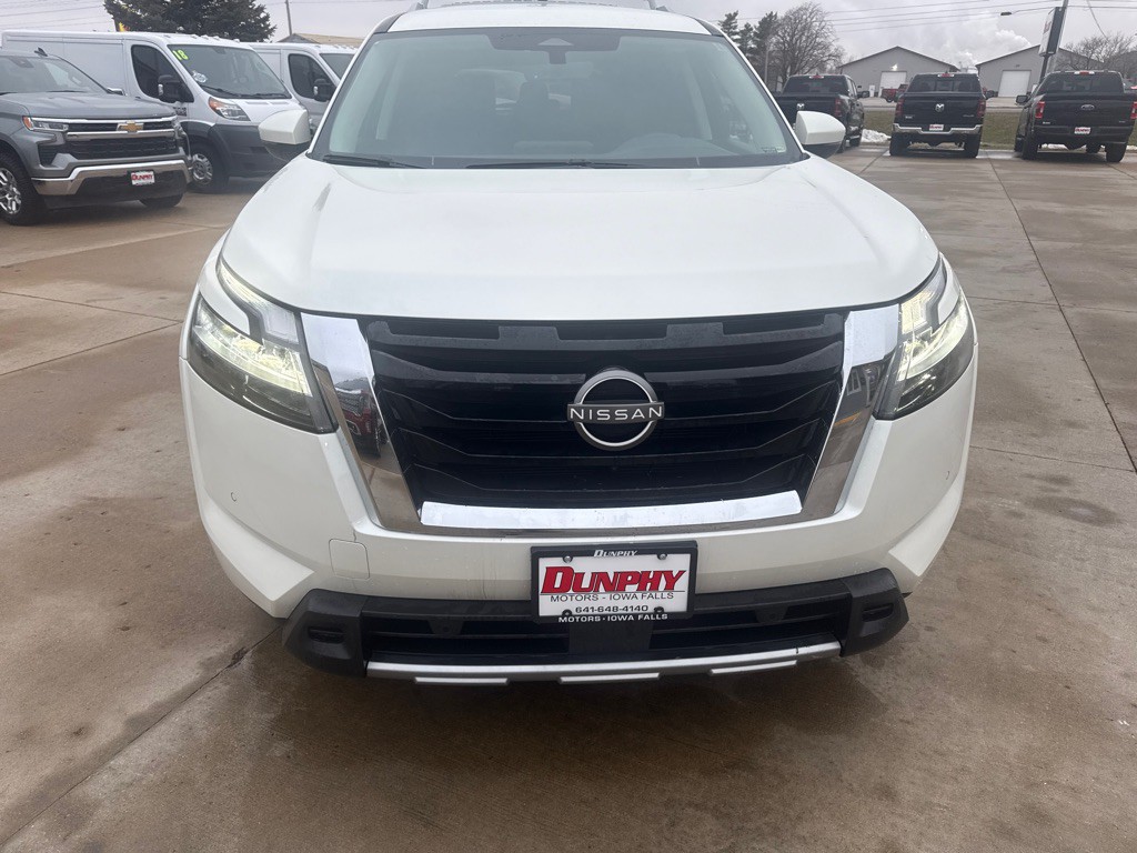 2023 Nissan Pathfinder Image 8