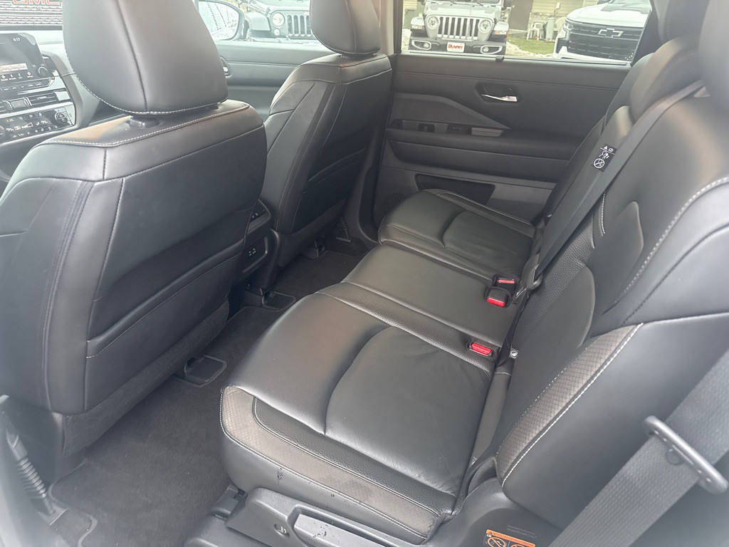 2023 Nissan Pathfinder Image 21