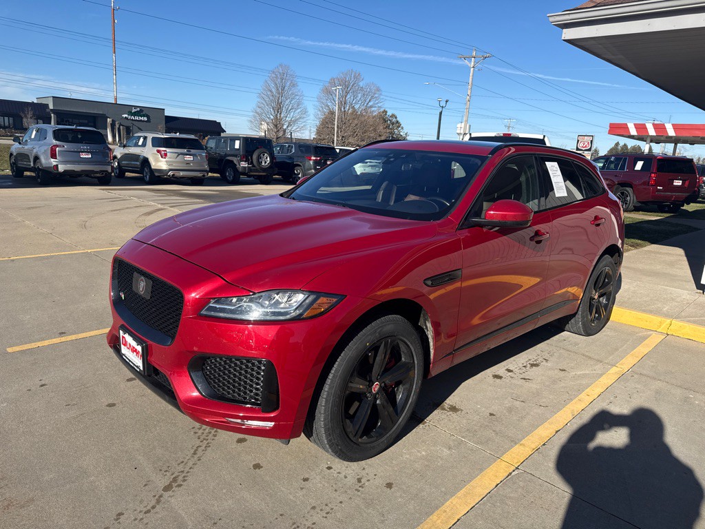 2020 Jaguar F-PACE Image 1