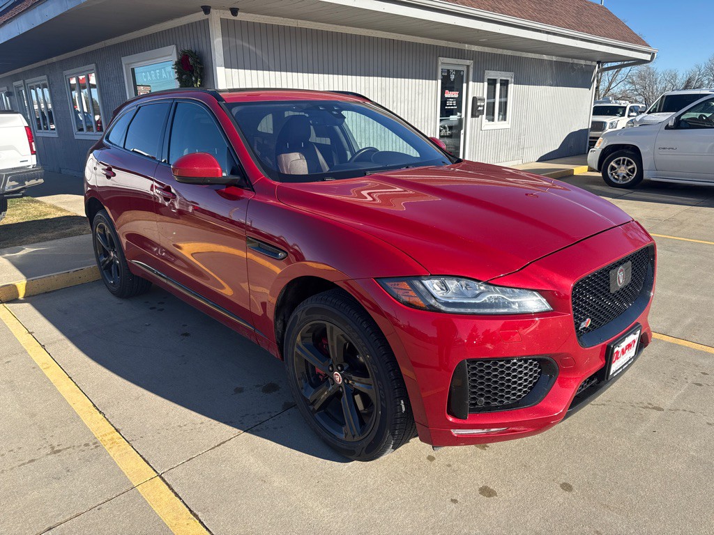 2020 Jaguar F-PACE Image 7