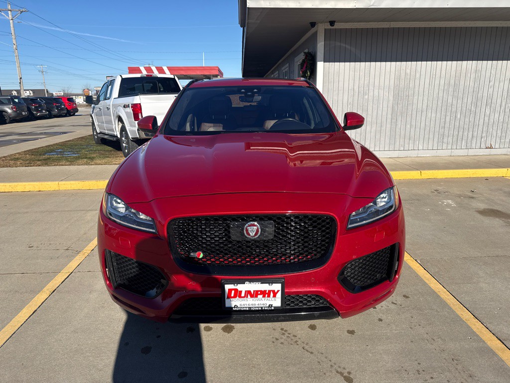 2020 Jaguar F-PACE Image 8