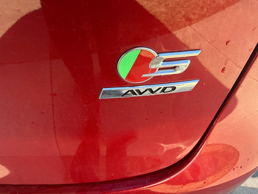 2020 Jaguar F-PACE Image 13