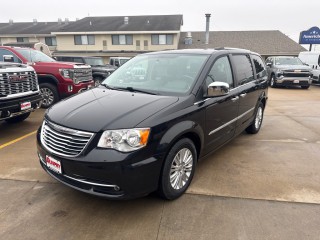 Image for 2016 Chrysler Town & Country Limited ID: 7103536