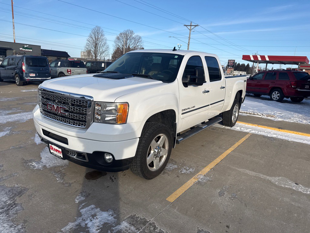 2012 GMC Sierra Image 1