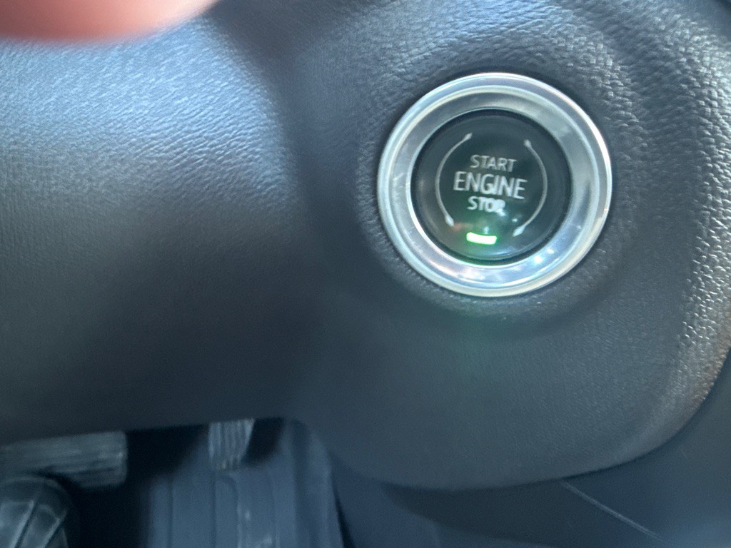 2020 GMC Sierra Image 32