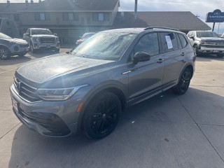 Image for 2022 Volkswagen Tiguan Se R-line Black ID: 7190829