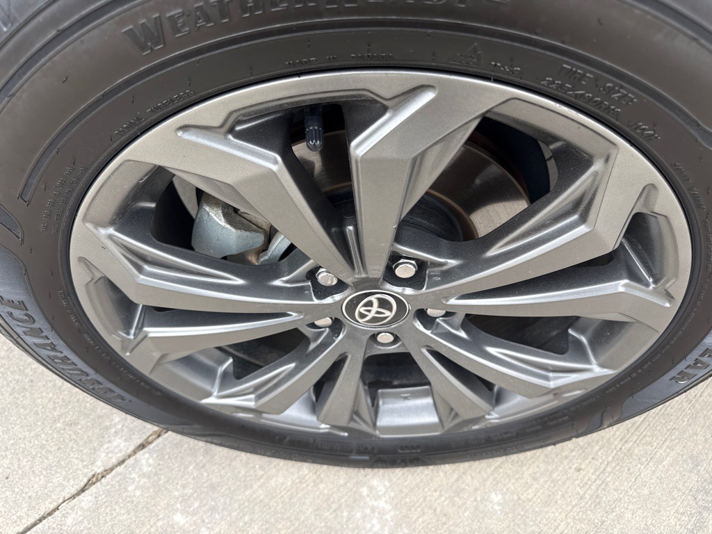 2024 Toyota Rav4 Image 11