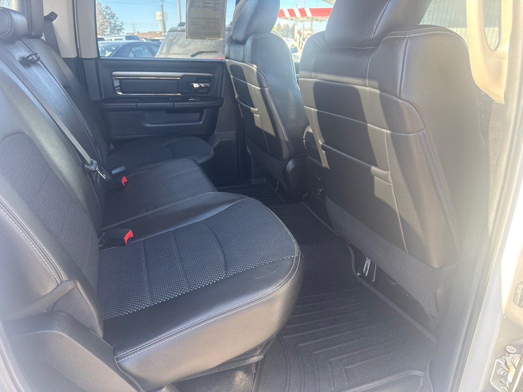 2014 RAM 1500 Image 17