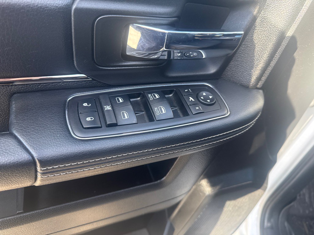 2014 RAM 1500 Image 21