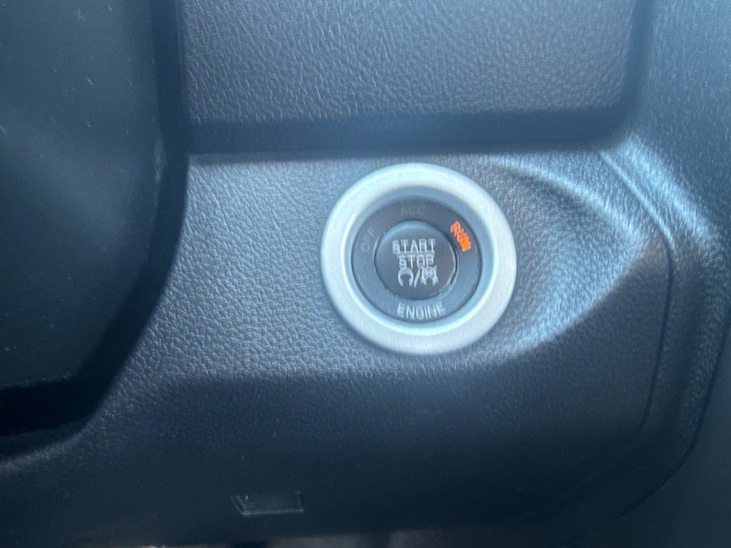 2014 RAM 1500 Image 28