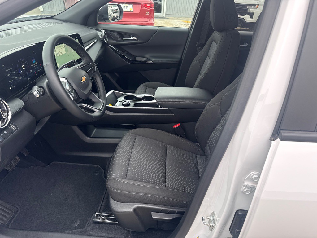 2026 Chevrolet Equinox Image 17