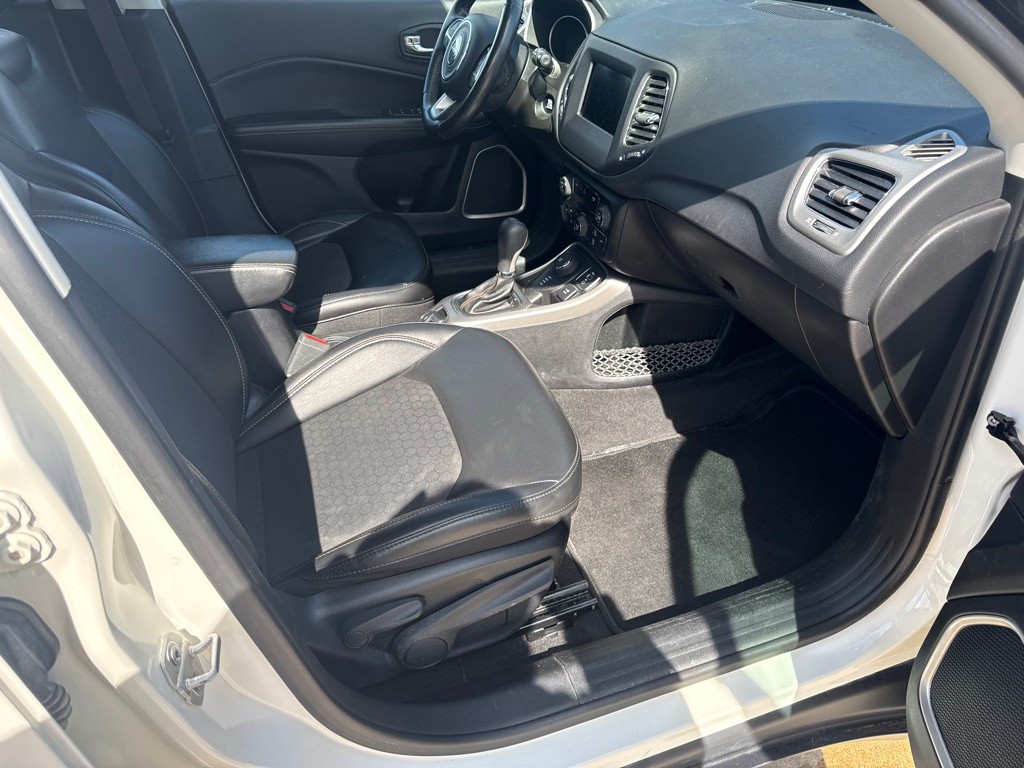 2019 Jeep Compass Image 15
