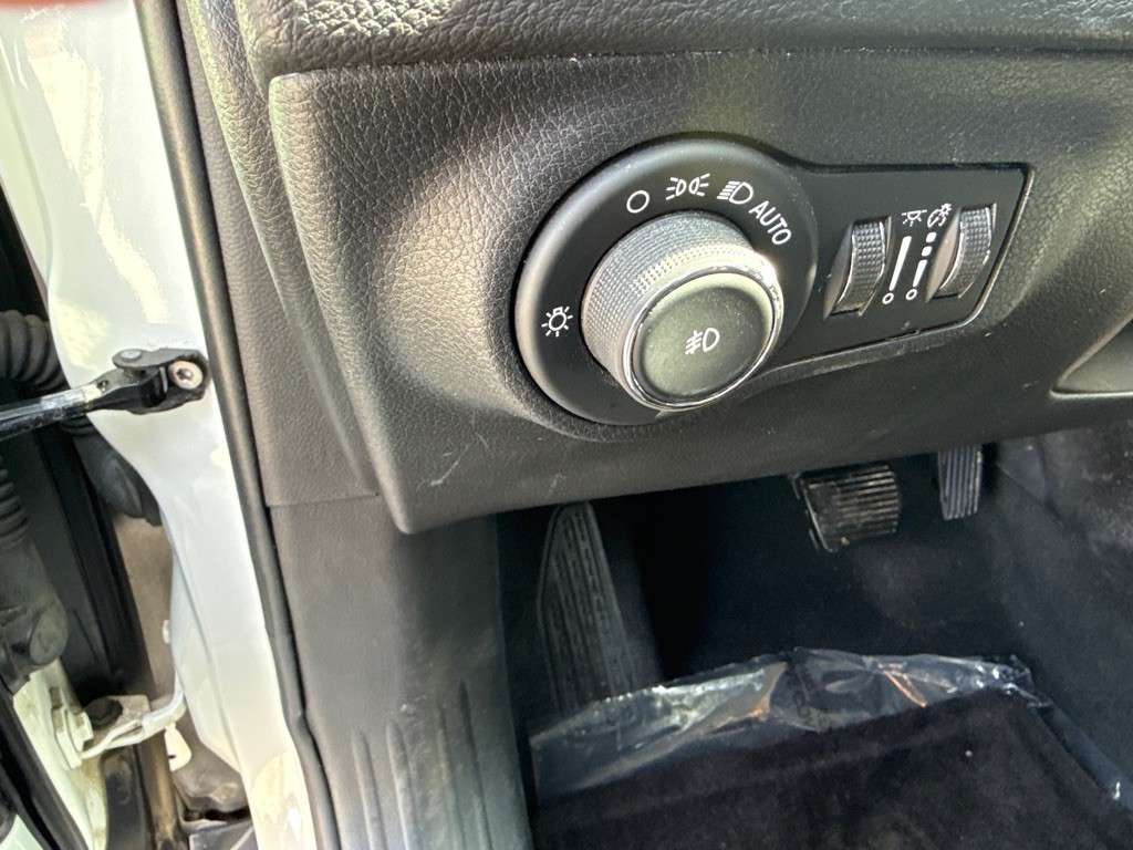 2019 Jeep Compass Image 19