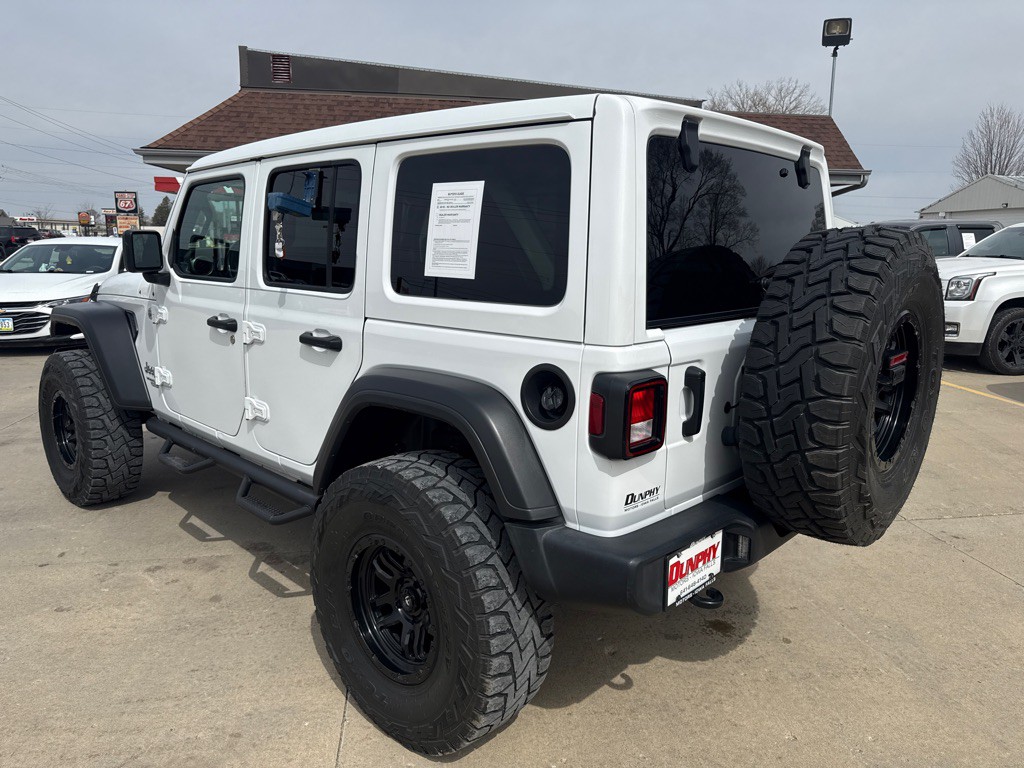 2021 Jeep Wrangler Unlimited Image 3