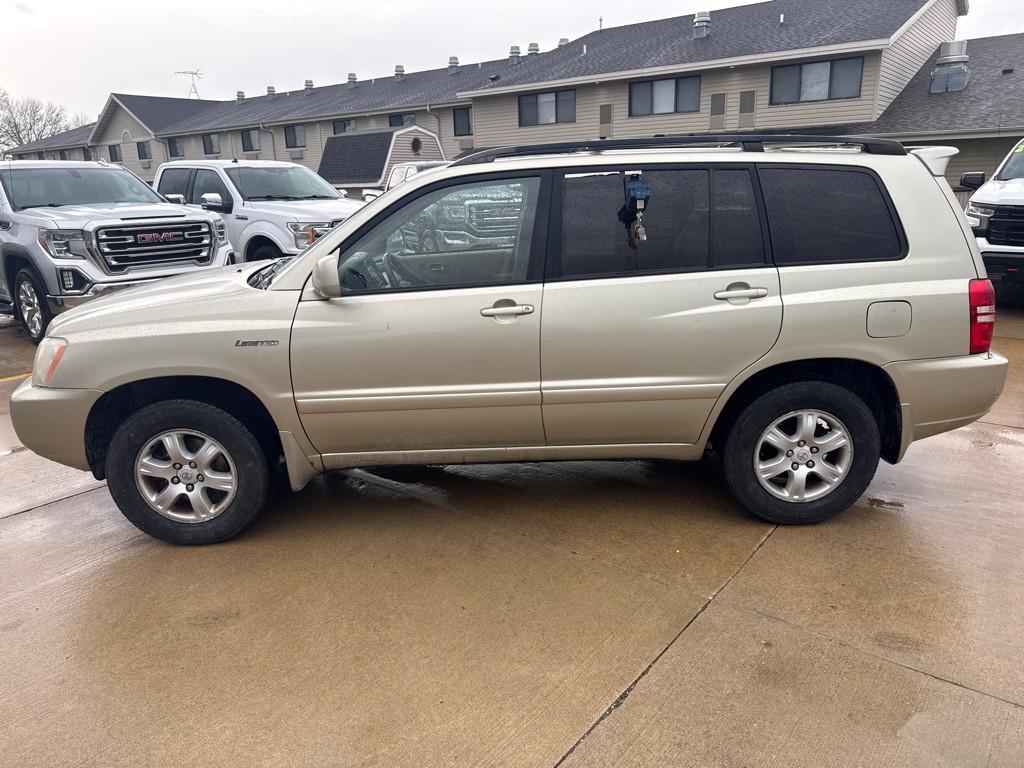 2003 Toyota Highlander Image 2