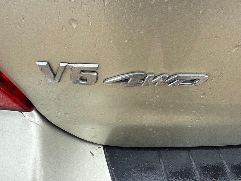 2003 Toyota Highlander Image 12