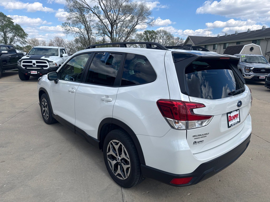 2024 Subaru Forester Image 3