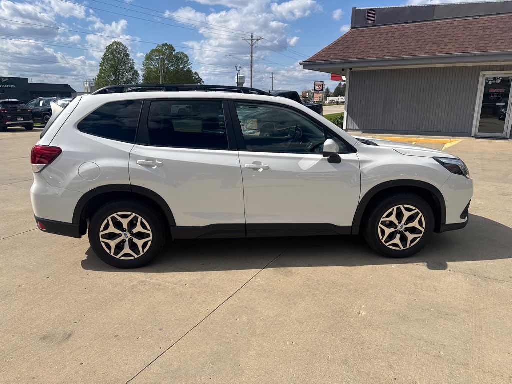 2024 Subaru Forester Image 6
