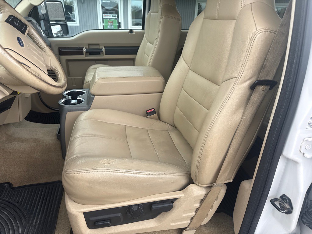 2010 Ford F-350 Image 21