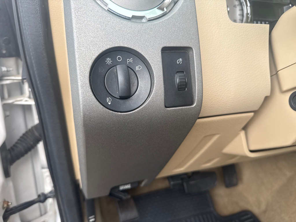 2010 Ford F-350 Image 26