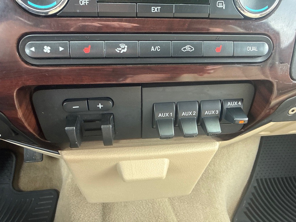 2010 Ford F-350 Image 32
