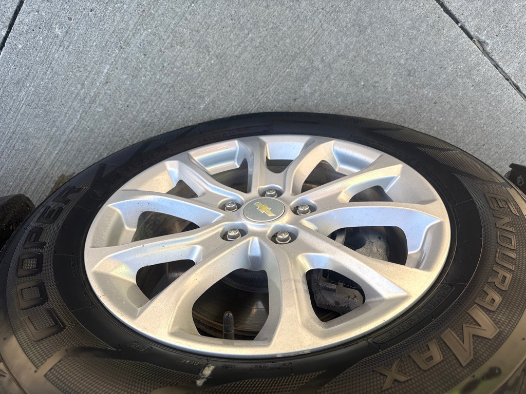 2019 Chevrolet Equinox Image 9