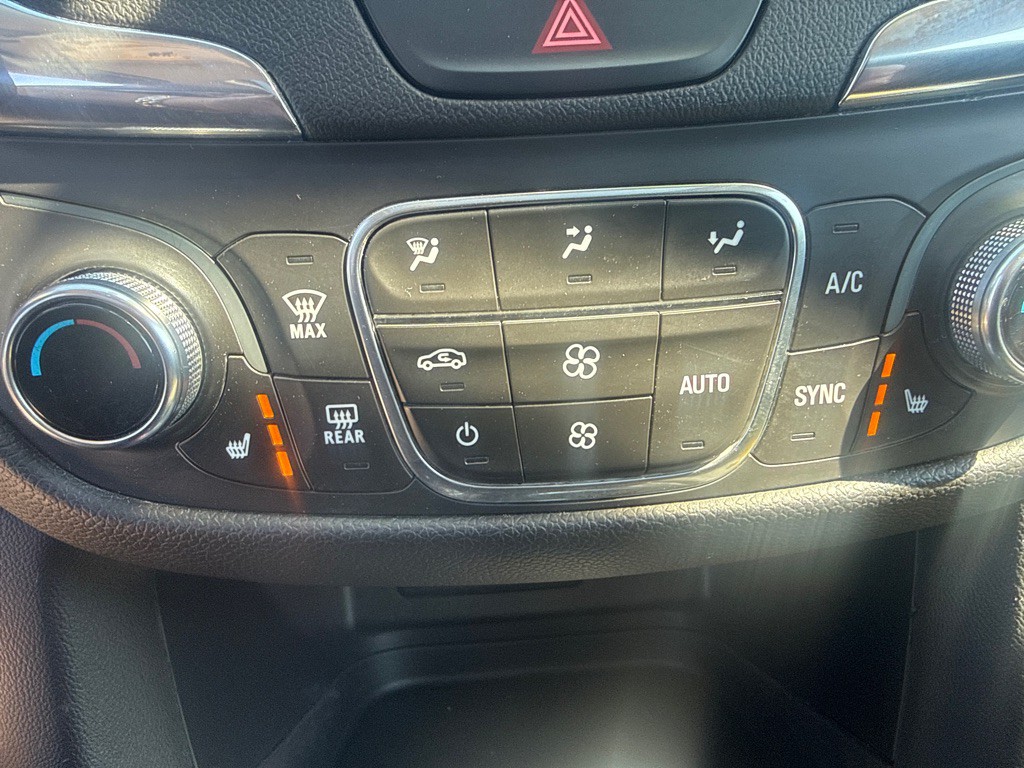 2019 Chevrolet Equinox Image 27