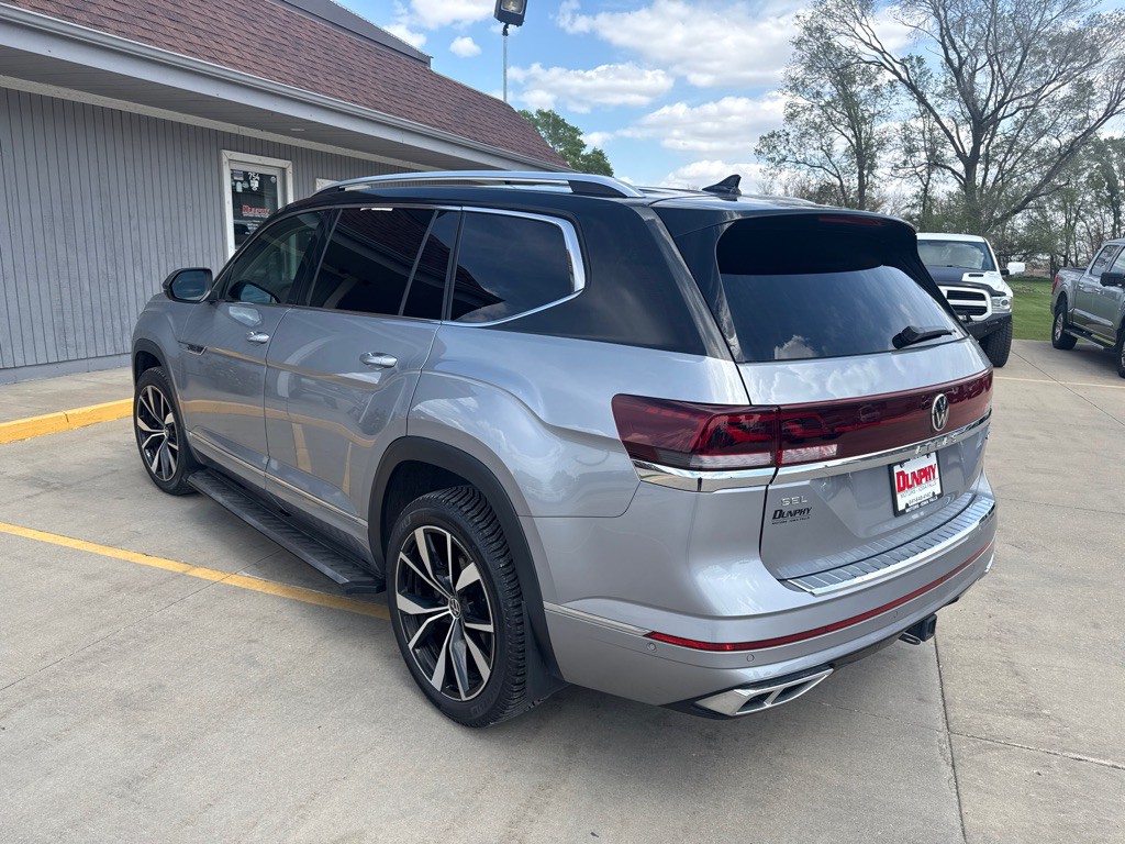 2024 Volkswagen Atlas Image 3