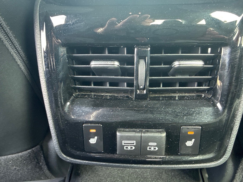 2021 Toyota Avalon Image 21