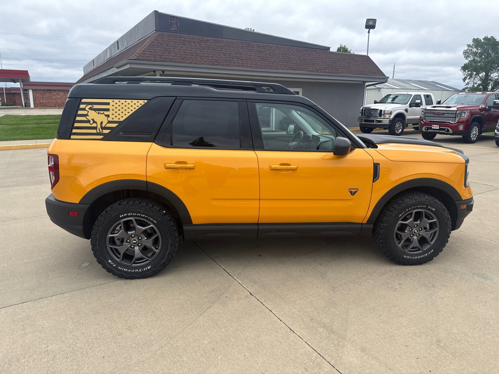 2022 Ford Bronco Image 6