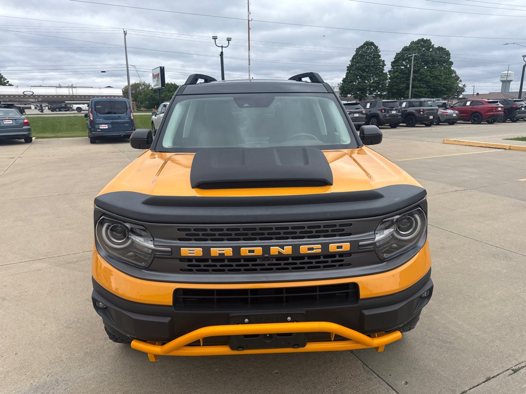2022 Ford Bronco Image 8