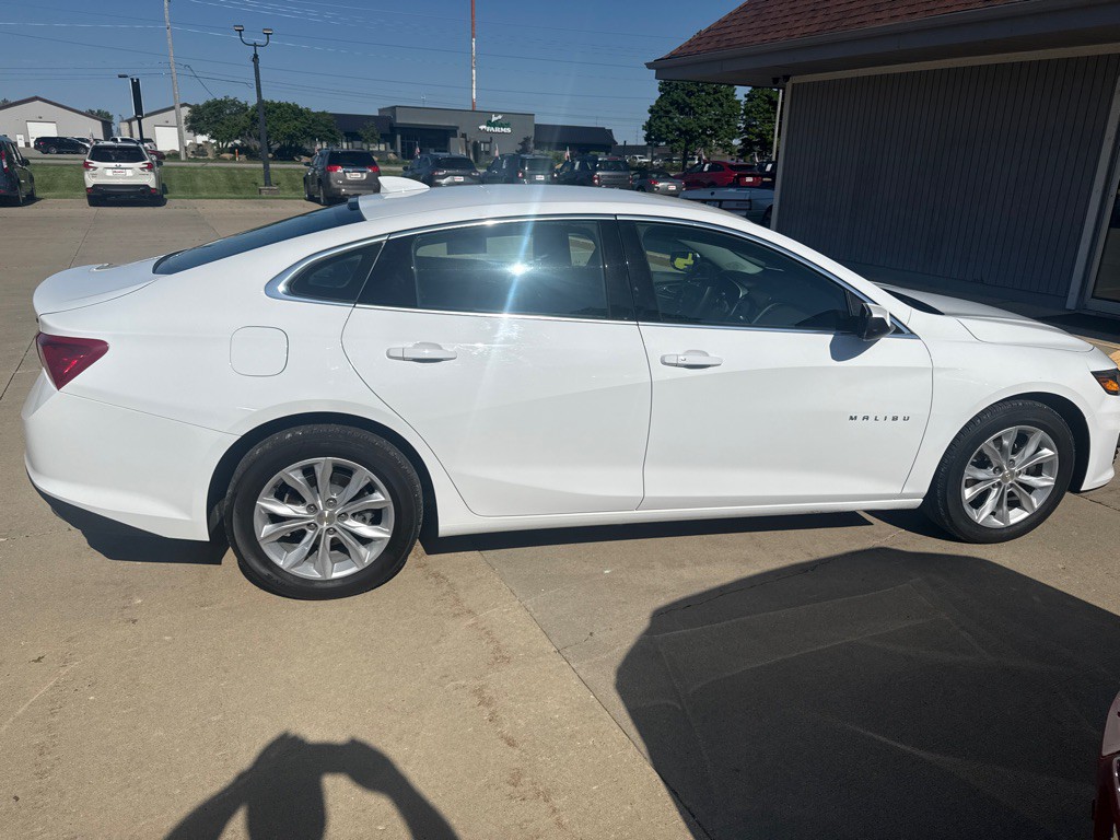 2025 Chevrolet Malibu Image 6