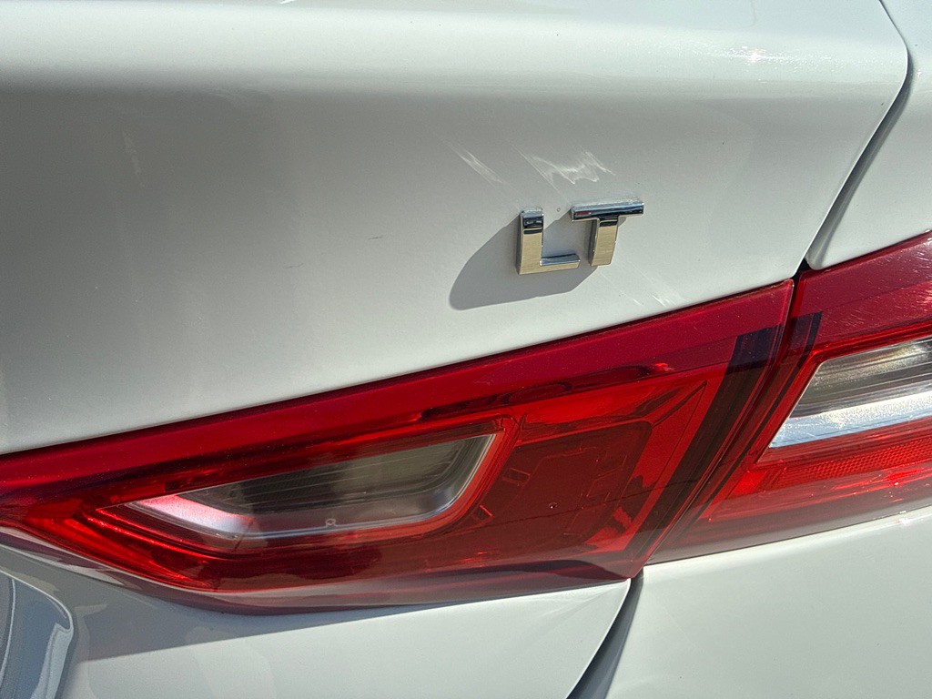 2025 Chevrolet Malibu Image 13