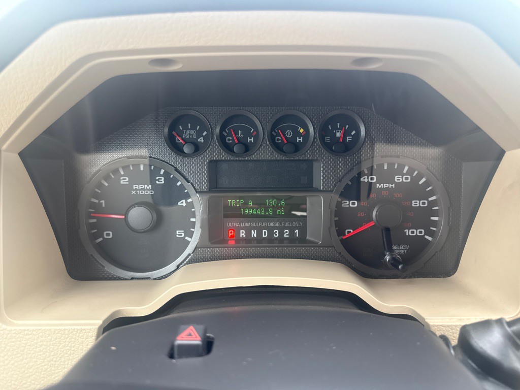 2010 Ford F-250 Image 24