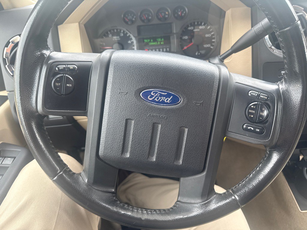 2010 Ford F-250 Image 25