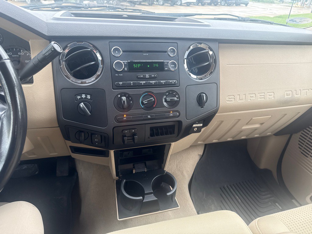 2010 Ford F-250 Image 29