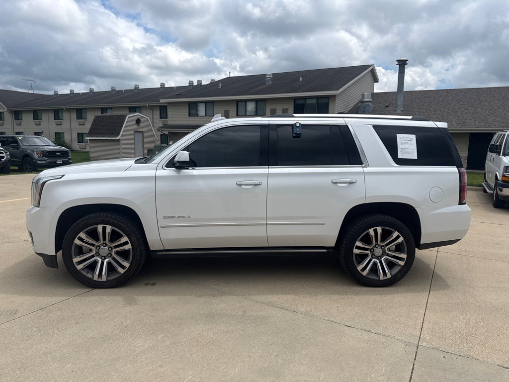 2018 GMC Yukon Image 2