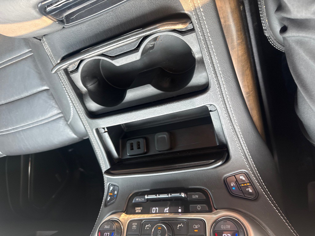 2018 GMC Yukon Image 28