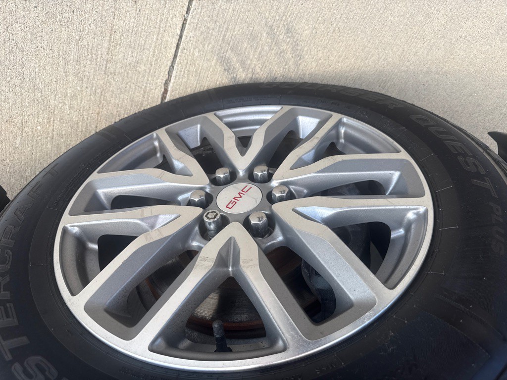 2018 GMC Acadia Image 9