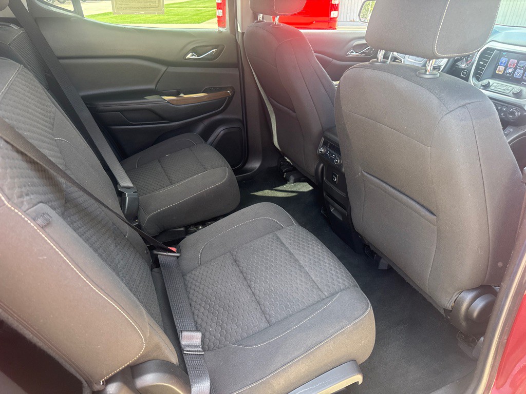 2018 GMC Acadia Image 14