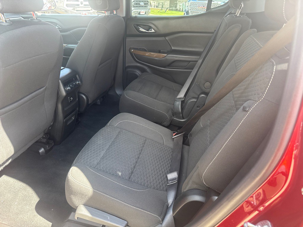 2018 GMC Acadia Image 17