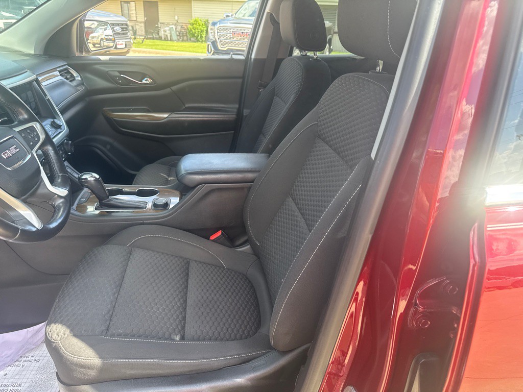 2018 GMC Acadia Image 18