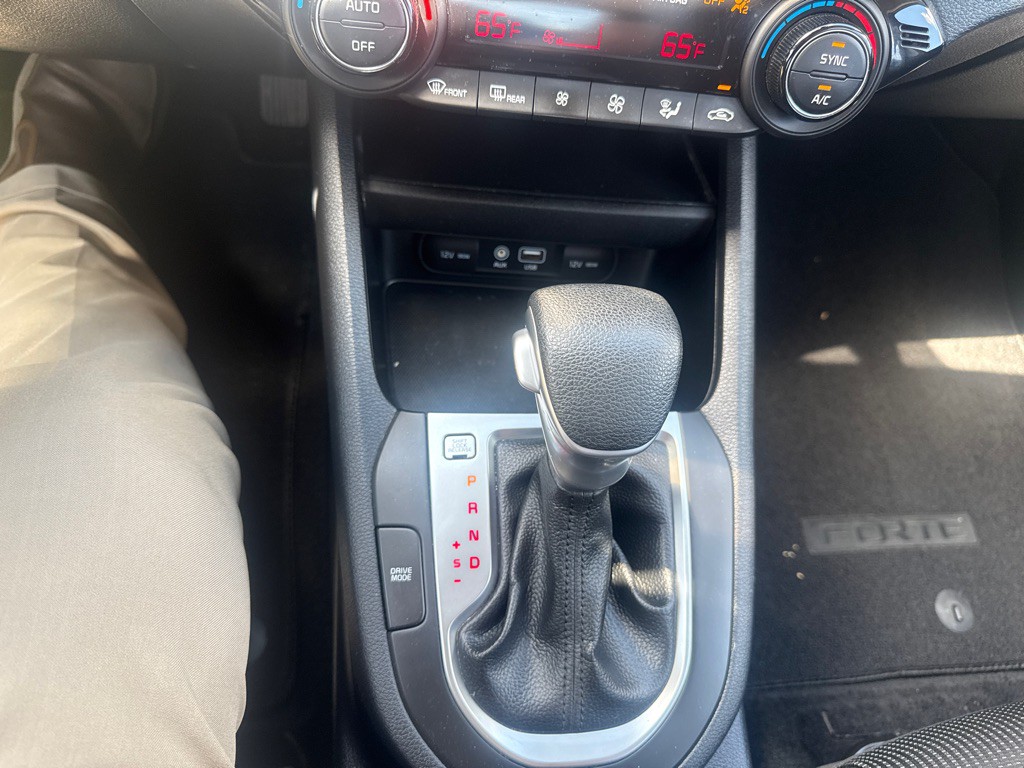 2019 Kia Forte Image 15